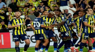 Fenerbahçe istikrarı sağlayamadı